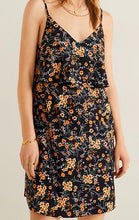 Load image into Gallery viewer, Sleeveless Short fashion Dress-M2