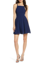 Load image into Gallery viewer, Stylish Backless Fashion Dress-M6