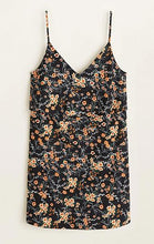 Load image into Gallery viewer, Sleeveless Short fashion Dress-M3
